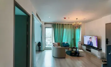 For rent 2 bedrooms condo in Huai Khwang, Bangkok
