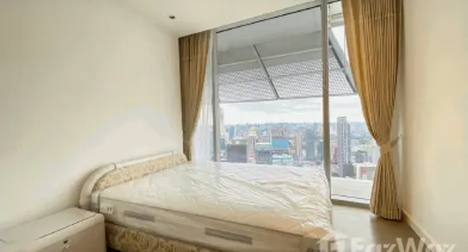 For rent 2 bedrooms condo in Pathum Wan, Bangkok
