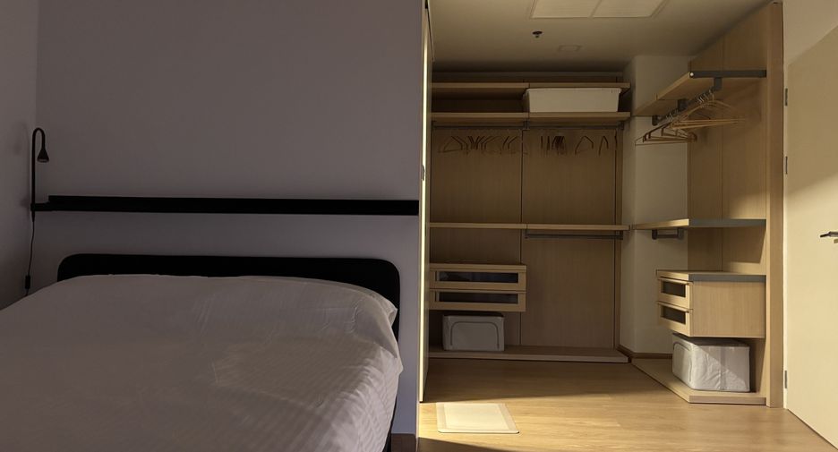 For rent 1 bed condo in Watthana, Bangkok