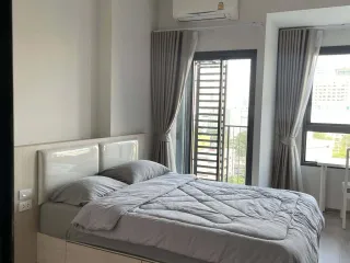 Condo en alquiler de estudio en Huai Khwang, Bangkok