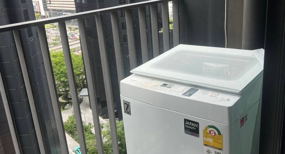 For rent studio condo in Huai Khwang, Bangkok