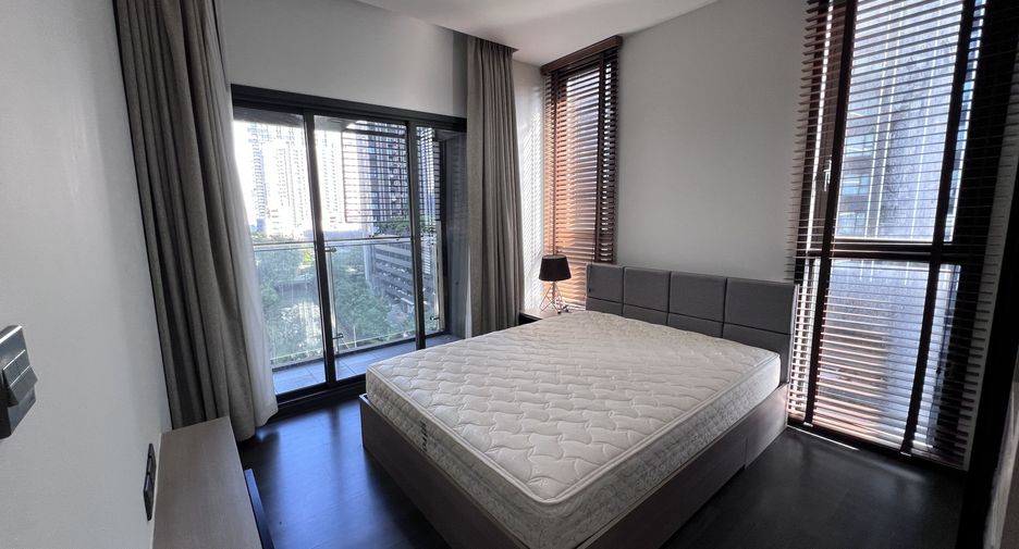 À louer 1 chambre condo à Huai Khwang, Bangkok