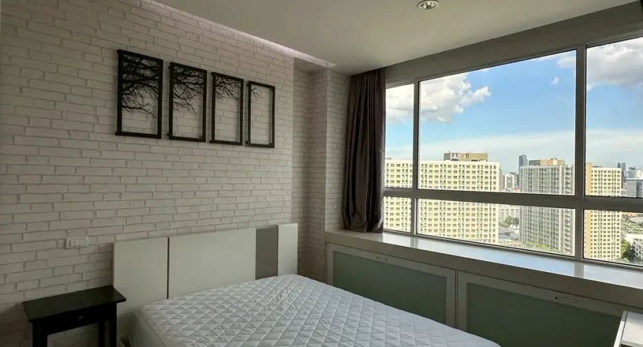 For rent 1 bed condo in Huai Khwang, Bangkok