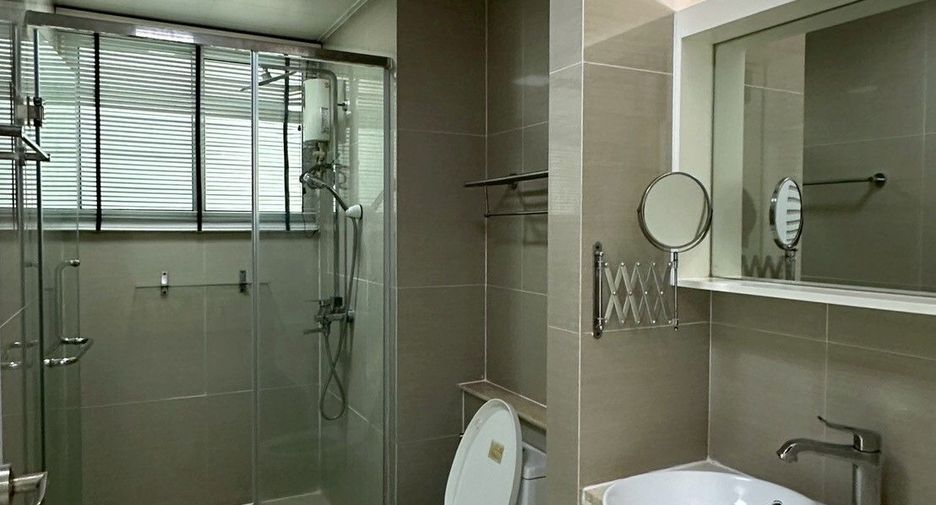 Condo en alquiler de 1 habitaciones en Huai Khwang, Bangkok