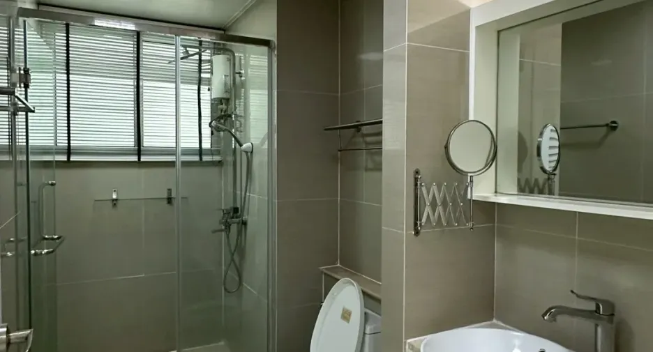 For rent 1 bed condo in Huai Khwang, Bangkok
