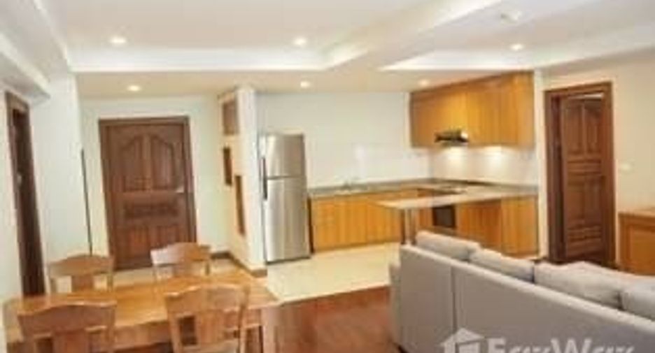 For rent 2 bedrooms apartment in Pathum Wan, Bangkok