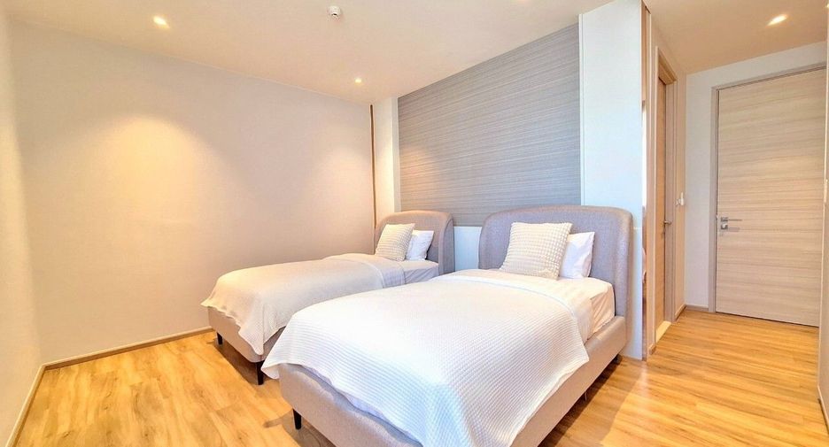 For rent 3 bedrooms apartment in Mueang Samut Prakan, Samut Prakan
