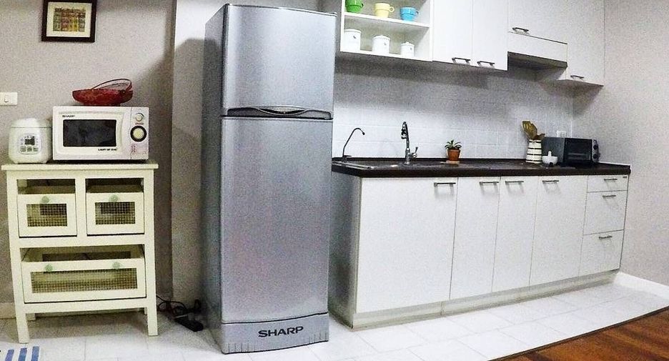 For rent 1 bed condo in Watthana, Bangkok