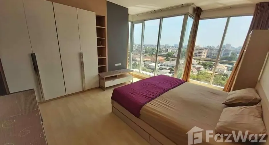 For rent 2 ベッドルーム condo in Huai Khwang, Bangkok
