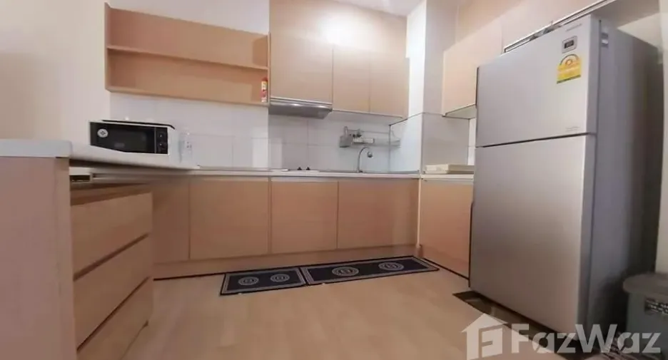 For rent 2 ベッドルーム condo in Huai Khwang, Bangkok