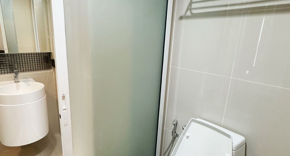 For rent 1 bed condo in Sathon, Bangkok