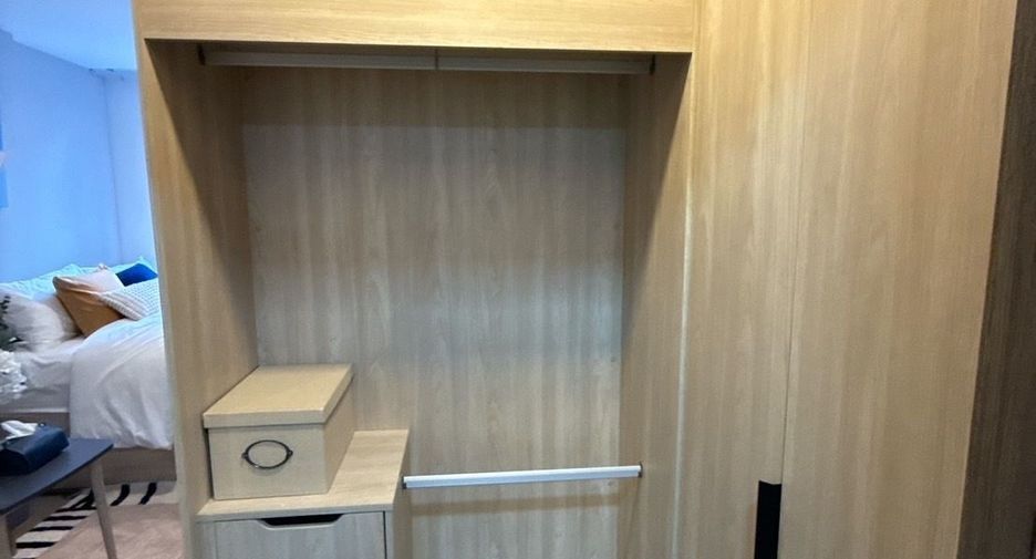 For rent studio condo in Phaya Thai, Bangkok