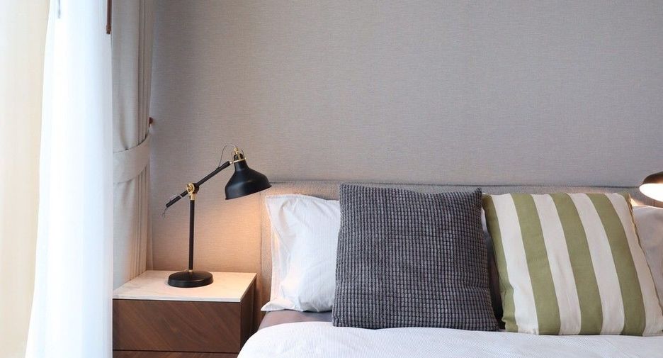For rent 2 bedrooms condo in Khlong Toei, Bangkok