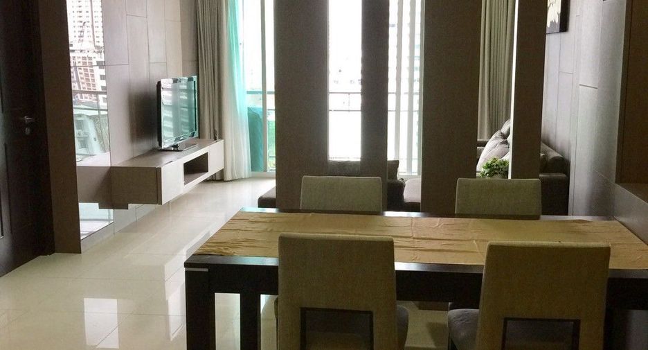 À louer 2 chambres condo à Watthana, Bangkok