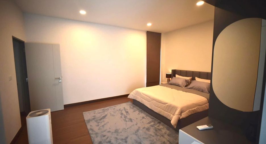 Casa en alquiler de 4 habitaciones en Bang Phli, Samut Prakan