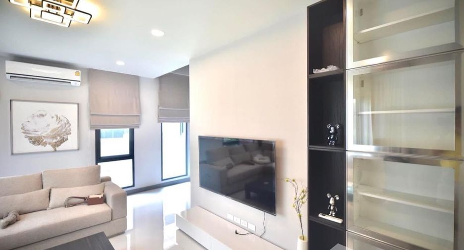 Casa en alquiler de 4 habitaciones en Bang Phli, Samut Prakan