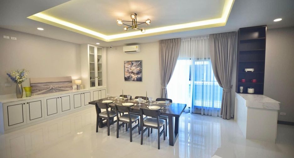 Casa en alquiler de 4 habitaciones en Bang Phli, Samut Prakan