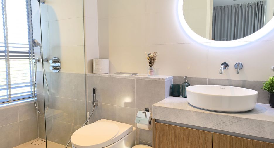 For rent 1 bed condo in Watthana, Bangkok
