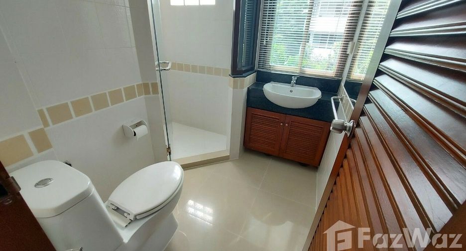 For rent 2 bedrooms apartment in Watthana, Bangkok