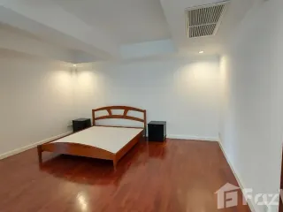 For rent 2 bedrooms apartment in Watthana, Bangkok