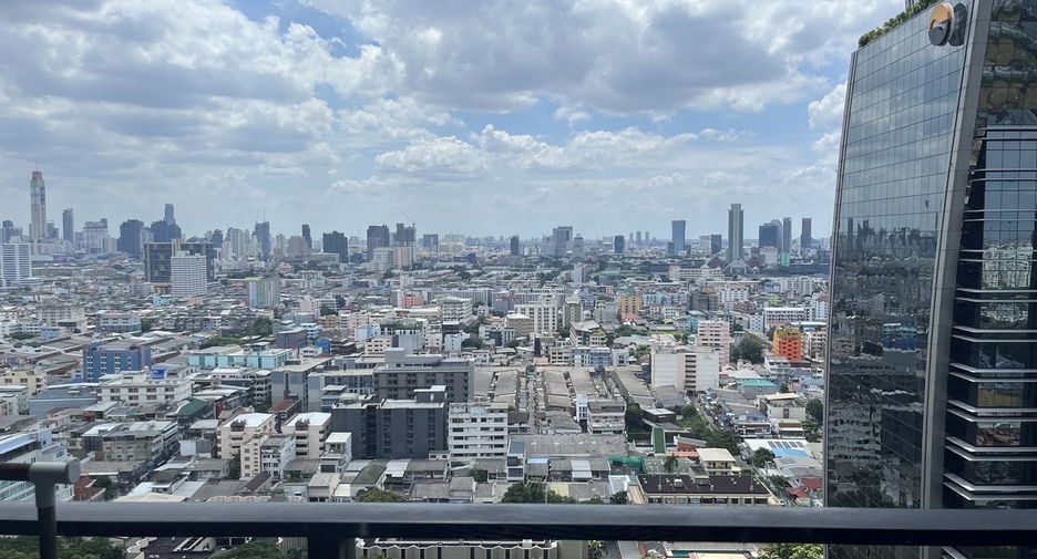 For rent 1 bed condo in Huai Khwang, Bangkok