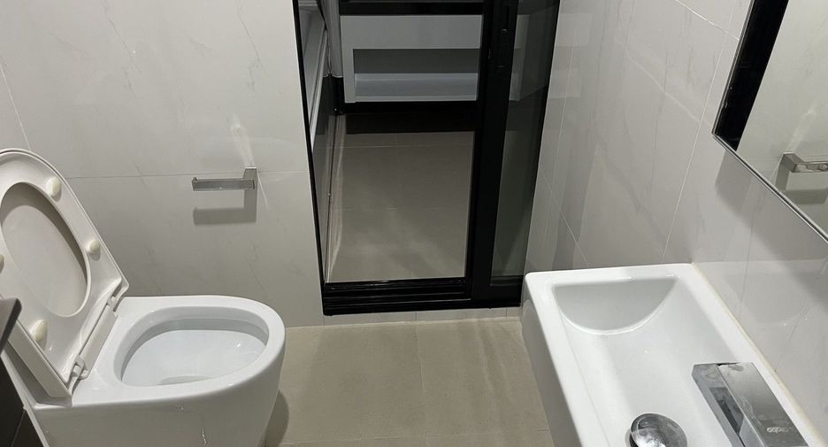 For rent 1 bed condo in Huai Khwang, Bangkok