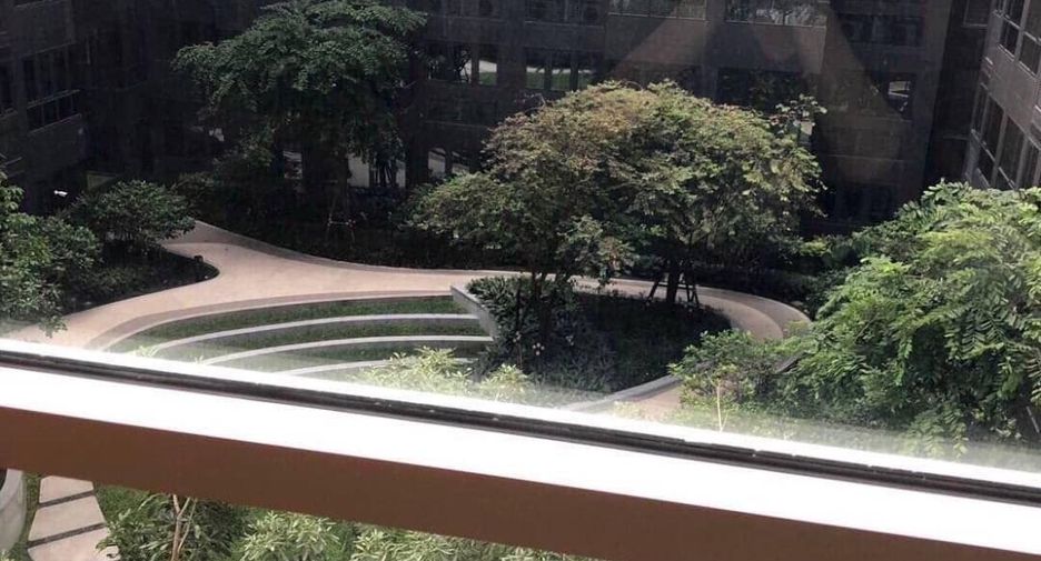 Condo en alquiler de 1 habitaciones en Huai Khwang, Bangkok