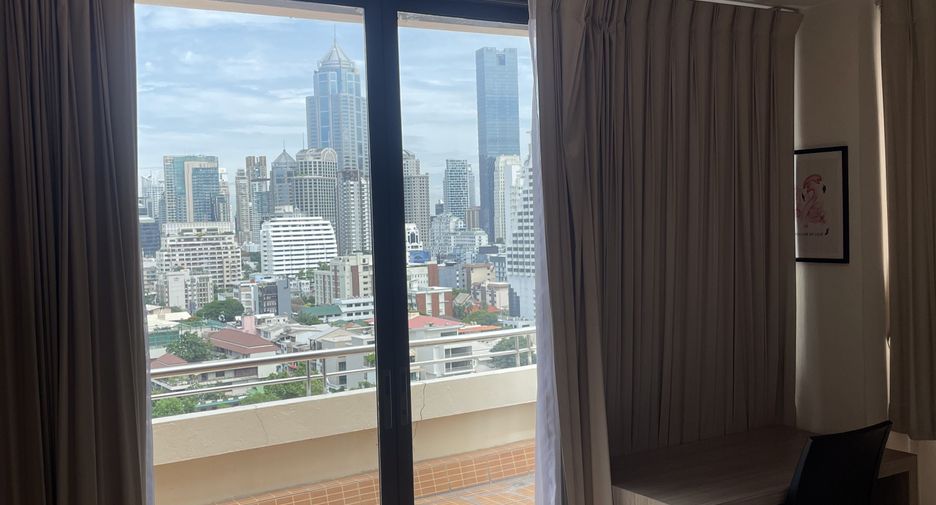Apartment zur Miete mit 3 Zimmer in Khlong Toei, Bangkok