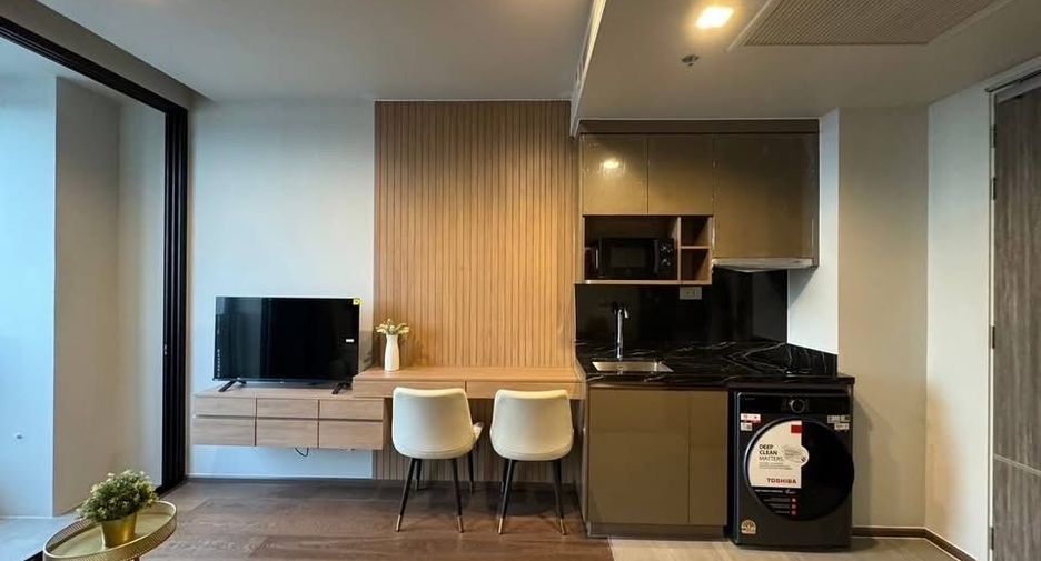 For rent 1 bed condo in Khlong Toei, Bangkok