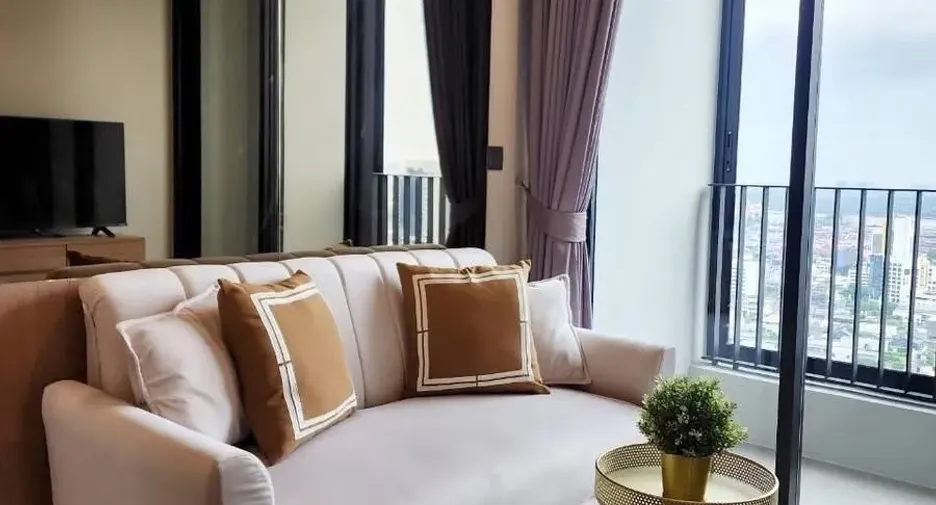 For rent 1 bed condo in Khlong Toei, Bangkok
