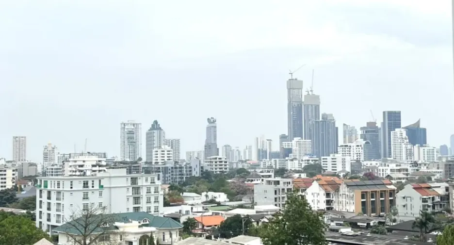 À louer 1 chambre condo à Watthana, Bangkok
