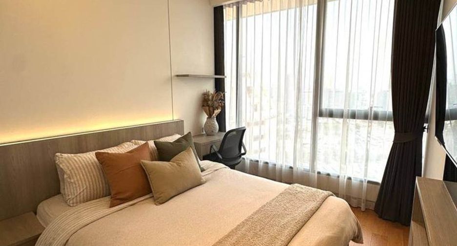 For rent 2 bedrooms condo in Khlong Toei, Bangkok