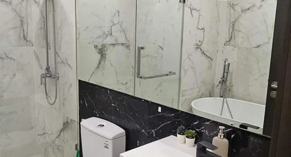 For rent 1 bed condo in Khlong Toei, Bangkok