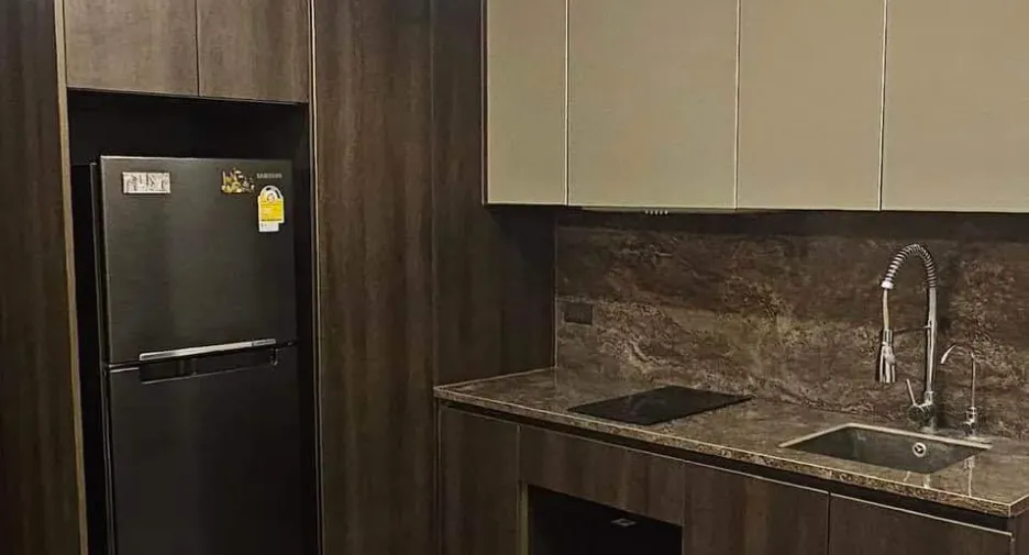 For rent 1 bed condo in Khlong Toei, Bangkok
