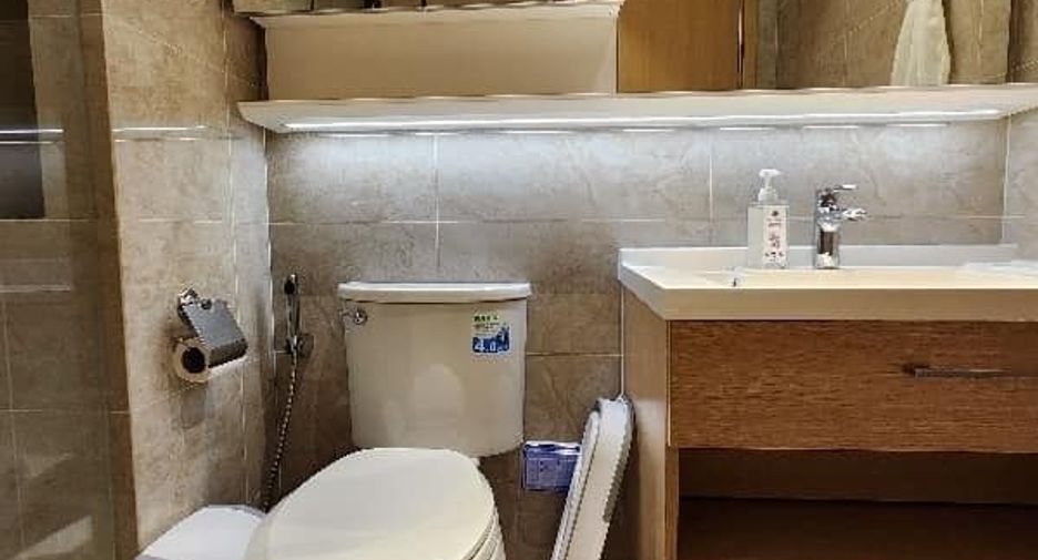For rent 1 bed condo in Yan Nawa, Bangkok