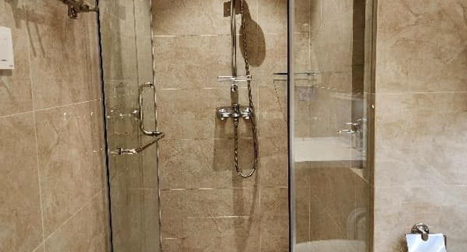 For rent 1 bed condo in Yan Nawa, Bangkok