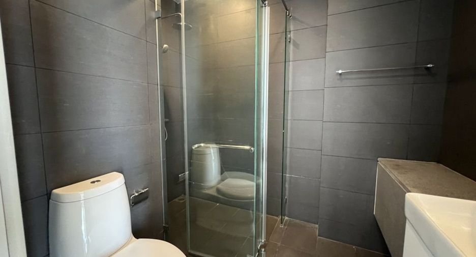 For rent 2 ベッドルーム condo in Pathum Wan, Bangkok