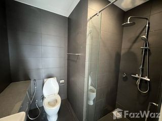 For rent 2 bedrooms condo in Pathum Wan, Bangkok