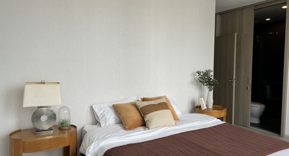 For rent 2 ベッドルーム condo in Pathum Wan, Bangkok