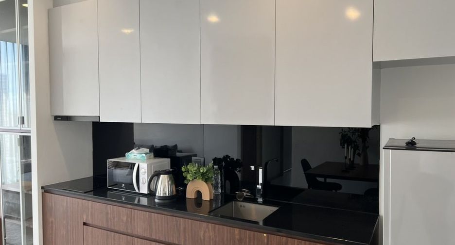 For rent 2 ベッドルーム condo in Pathum Wan, Bangkok
