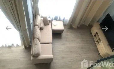 Condo en alquiler de 2 habitaciones en Huai Khwang, Bangkok