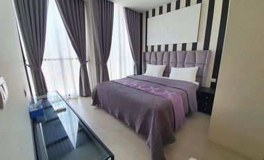 À louer 2 chambres condo à Pathum Wan, Bangkok