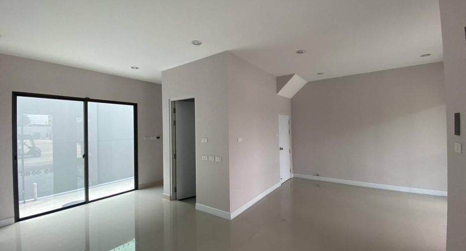 Casa en alquiler de 2 habitaciones en Saphan Sung, Bangkok