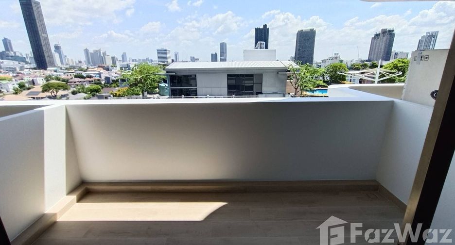 À louer 3 chambres appartement à Watthana, Bangkok