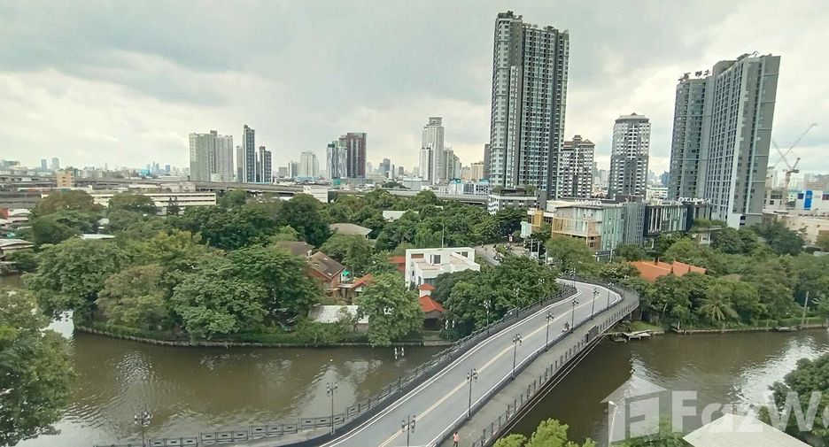 For rent 1 bed condo in Watthana, Bangkok