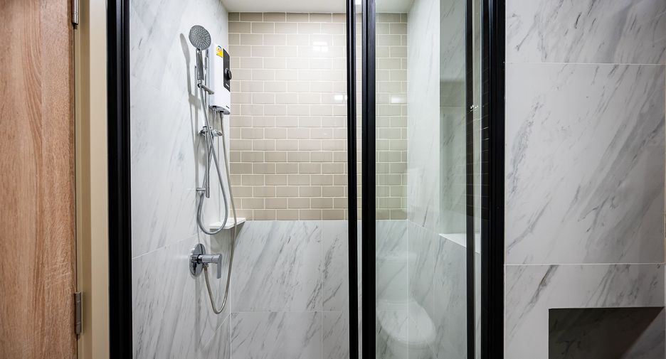For rent 1 bed condo in Ratchathewi, Bangkok