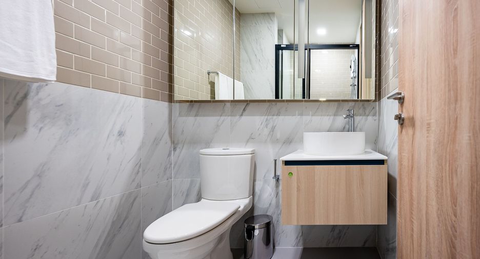 For rent 1 bed condo in Ratchathewi, Bangkok