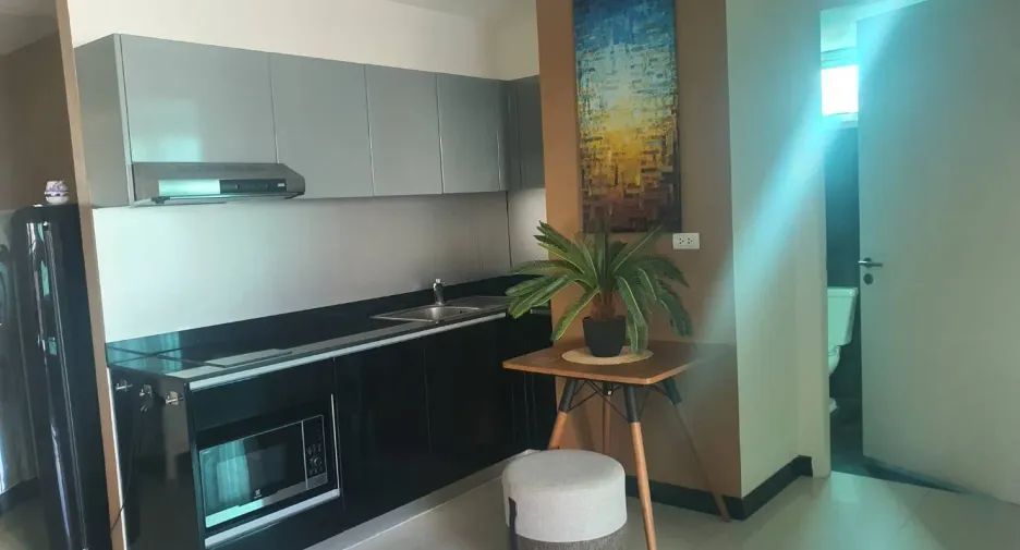 Wohnung zur Miete mit 1 Zimmer in Khlong Toei, Bangkok