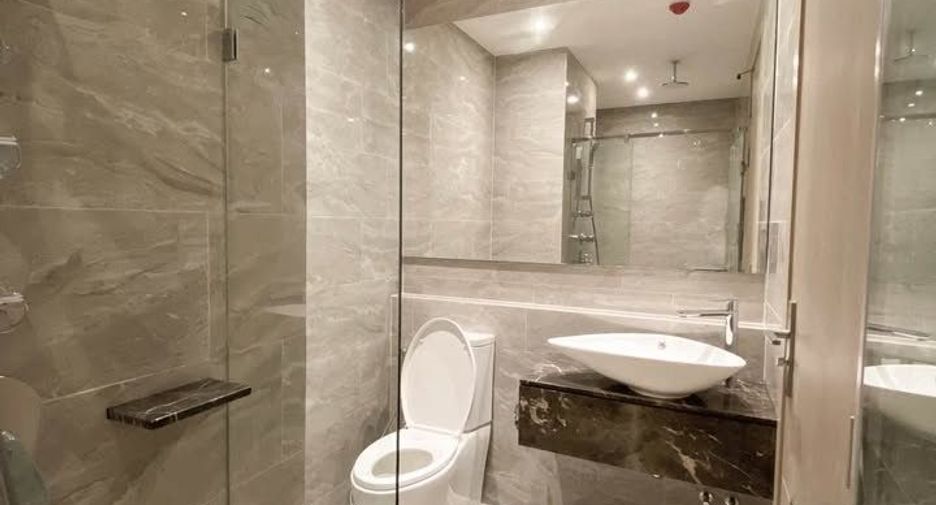 For rent 2 ベッドルーム condo in Huai Khwang, Bangkok