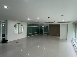 Büro zur Miete in Watthana, Bangkok